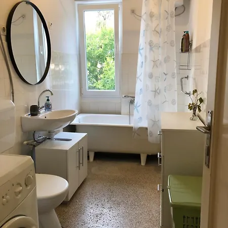 Cozy Overlooking The City Walls Apartment