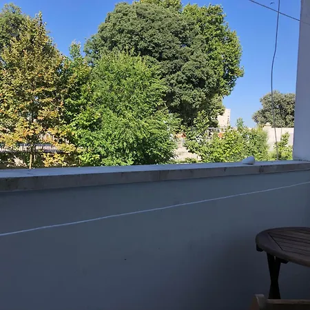 Apartment Cozy Overlooking The City Walls